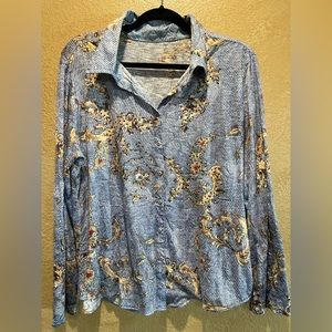 Selling my work clothes. So soft beautiful blouse